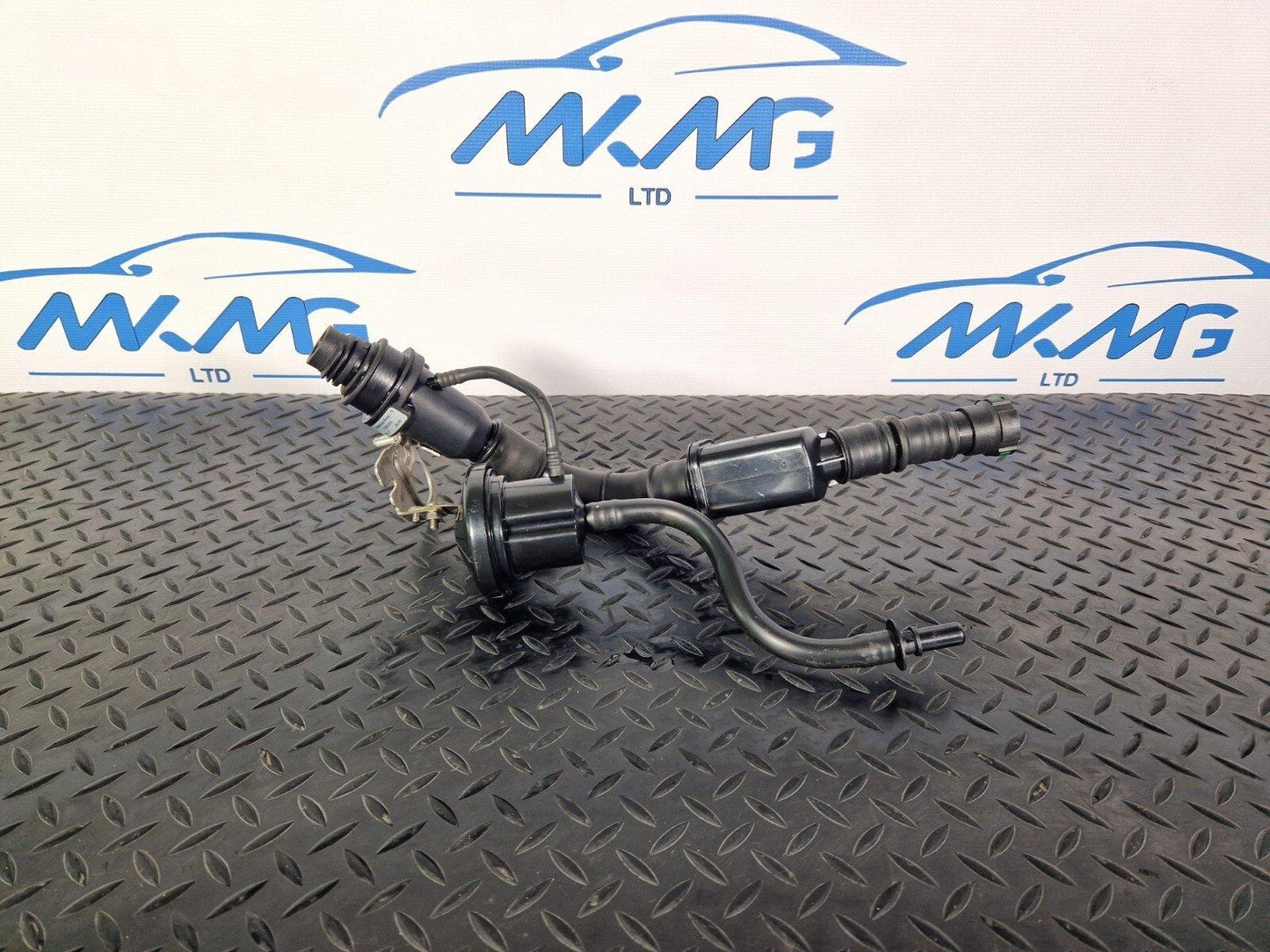14-21 MERCEDES BENZ C220d W205 ADBLUE FUEL FILTER HOSE PIPE A2134700200