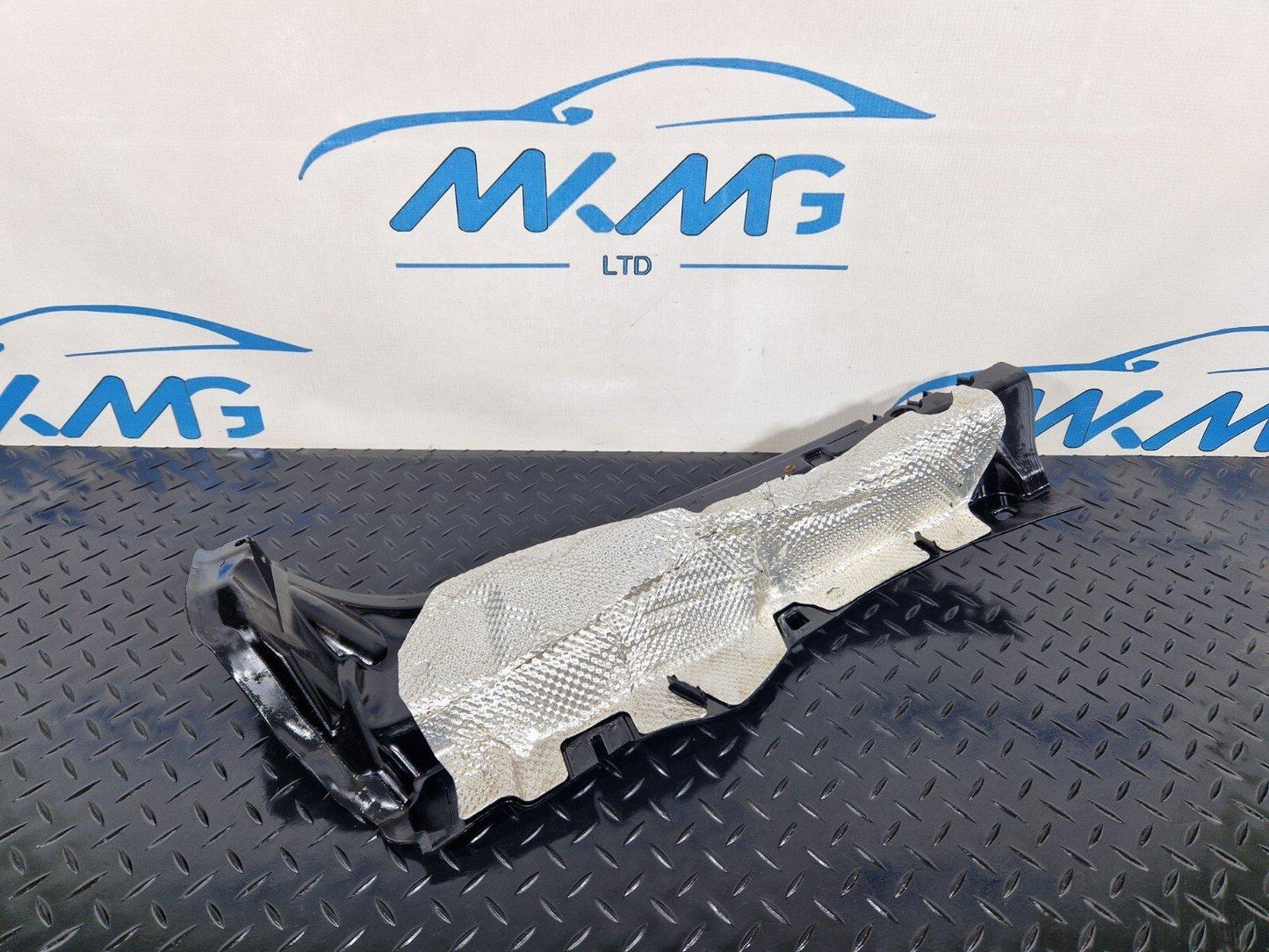 19-ON MERCEDES BENZ B CLASS W247 ENGINE BAY PARTITION HEAT SHIELD RIGHT SIDE