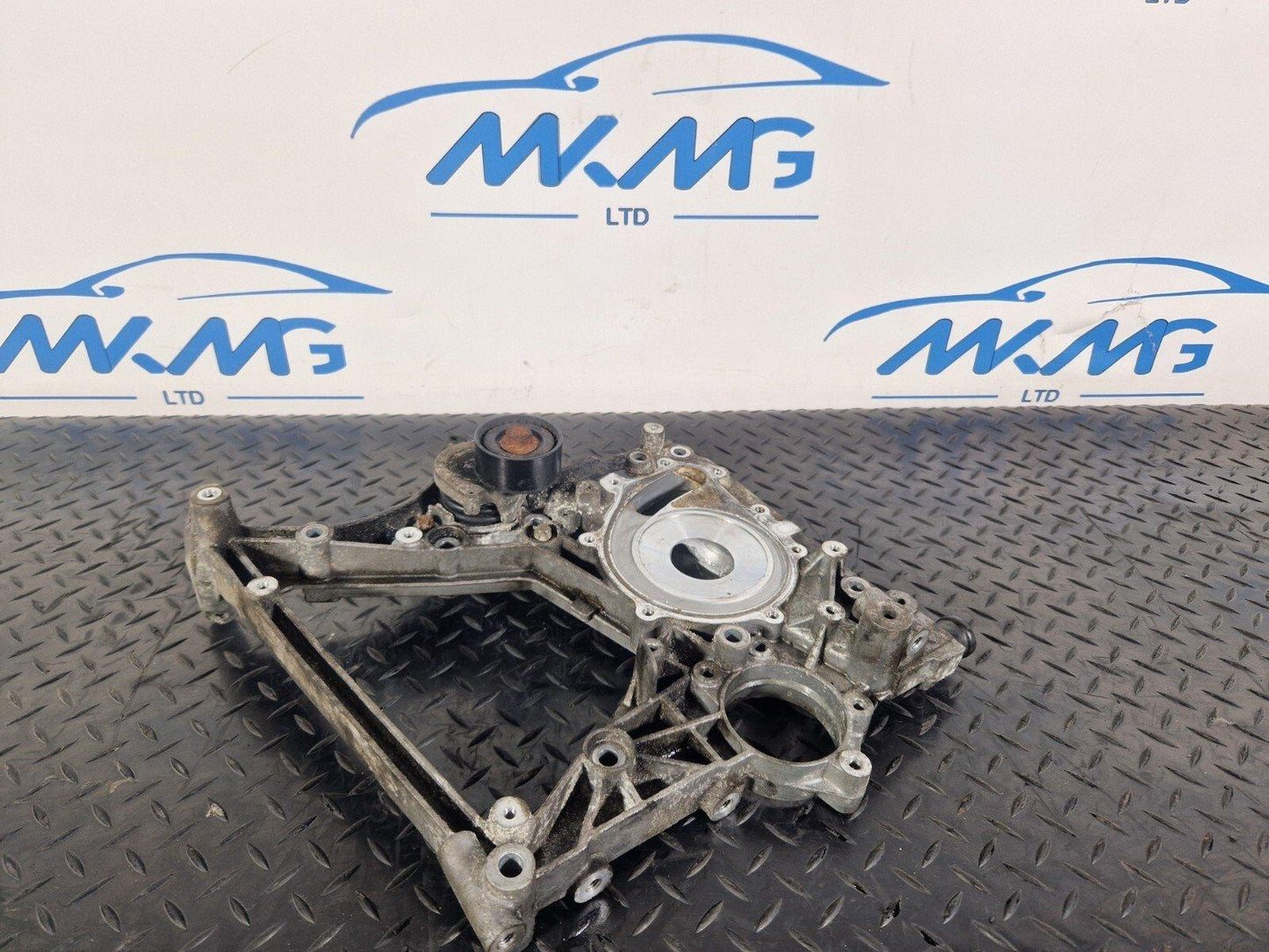14-21 MERCEDES BENZ C300h W205  WATER PUMP HOUSING A6512012409