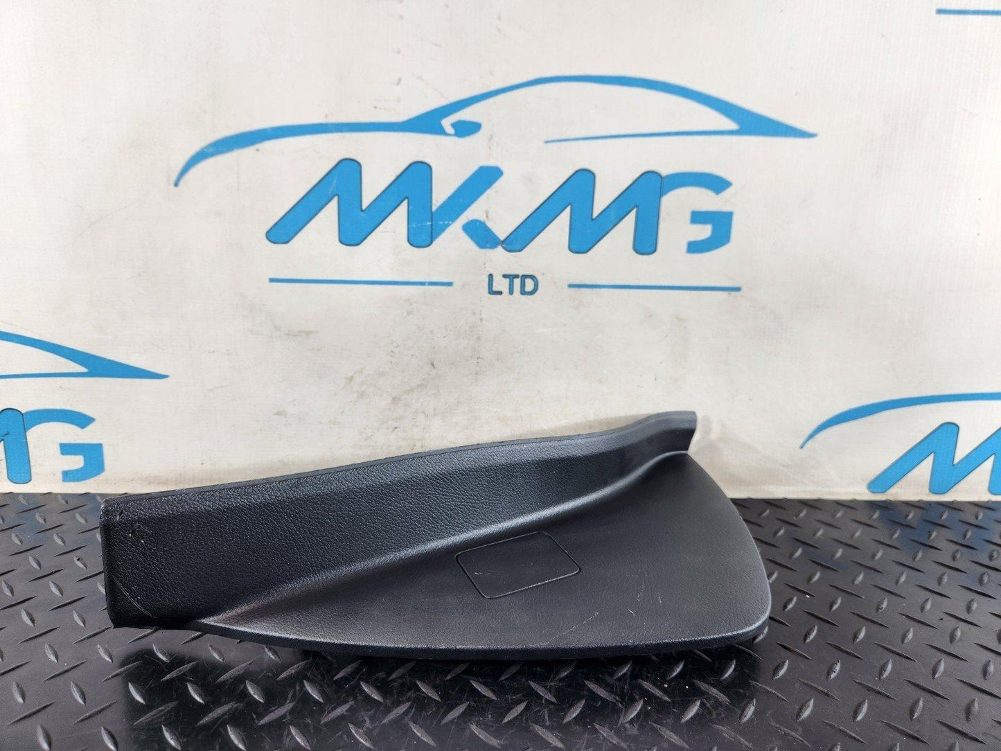19-ON MERCEDES BENZ B CLASS W247 DASHBOARD PANEL LEFT SIDE TRIM  A2476890900