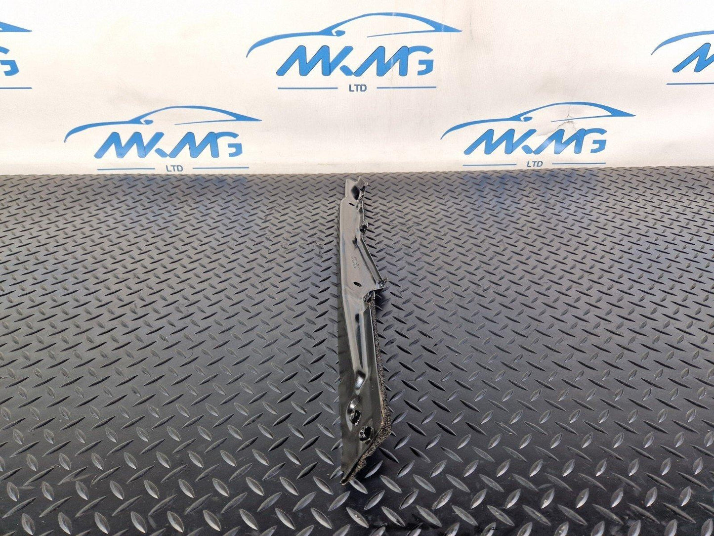 16-24 AUDI A5 F5 CONVERTIBLE GENUINE REAR LEFT  COVER 8W7809889A