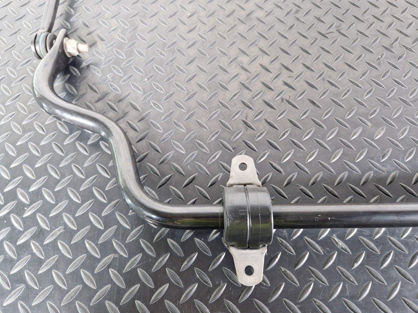 18-ON MERCEDES BENZ A CLASS W177 FRONT ANTI ROLL BAR SWAY BAR A2473200511