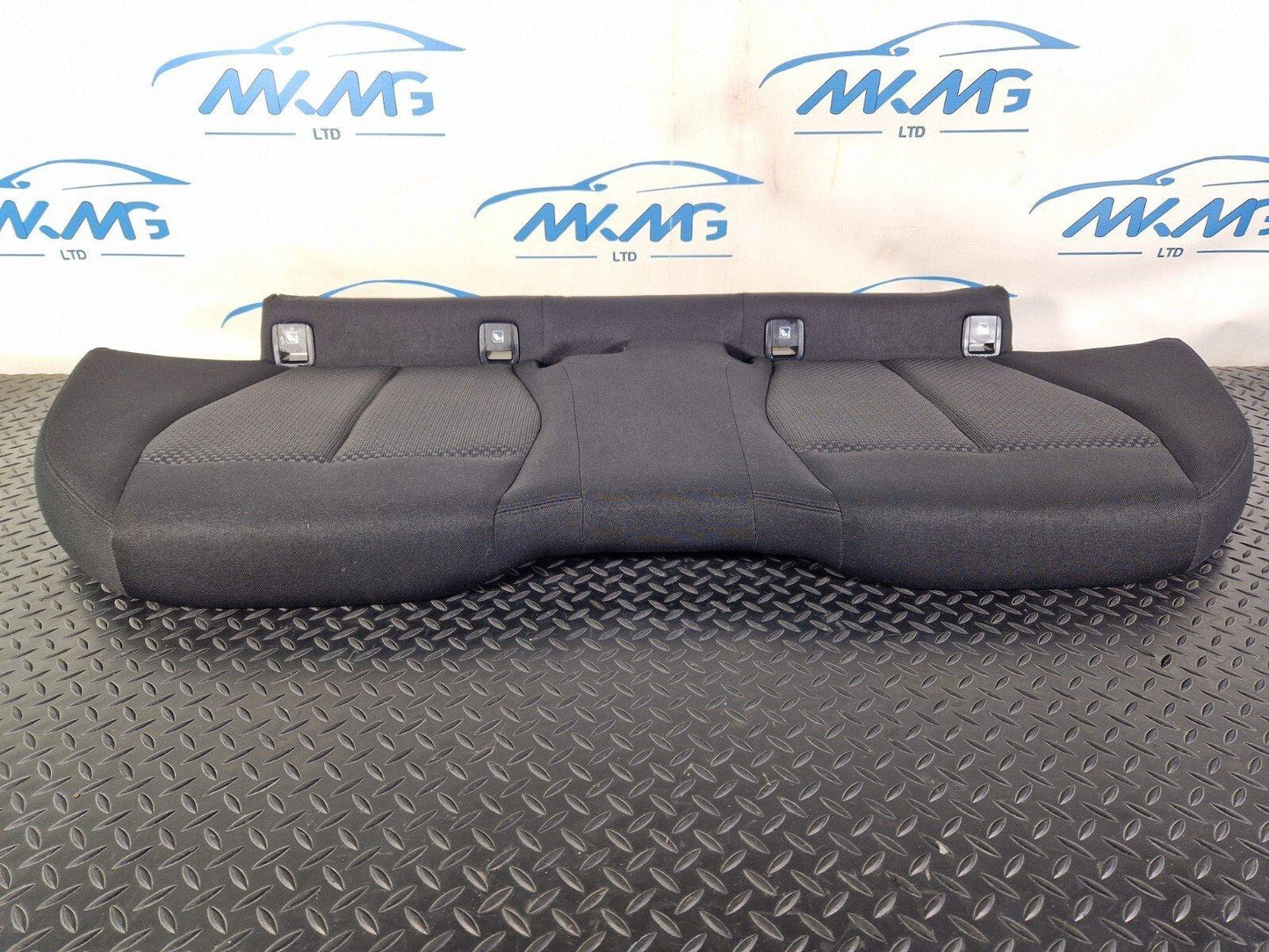 20-24 BMW 1 SERIES F40 GENUINE REAR SEAT LOWER BENCH BASE 7457929