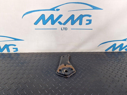 14-21 MERCEDES BENZ C300h W205 REAR SUBFRAME RIGHT SIDE STOP PLATE A2053520800