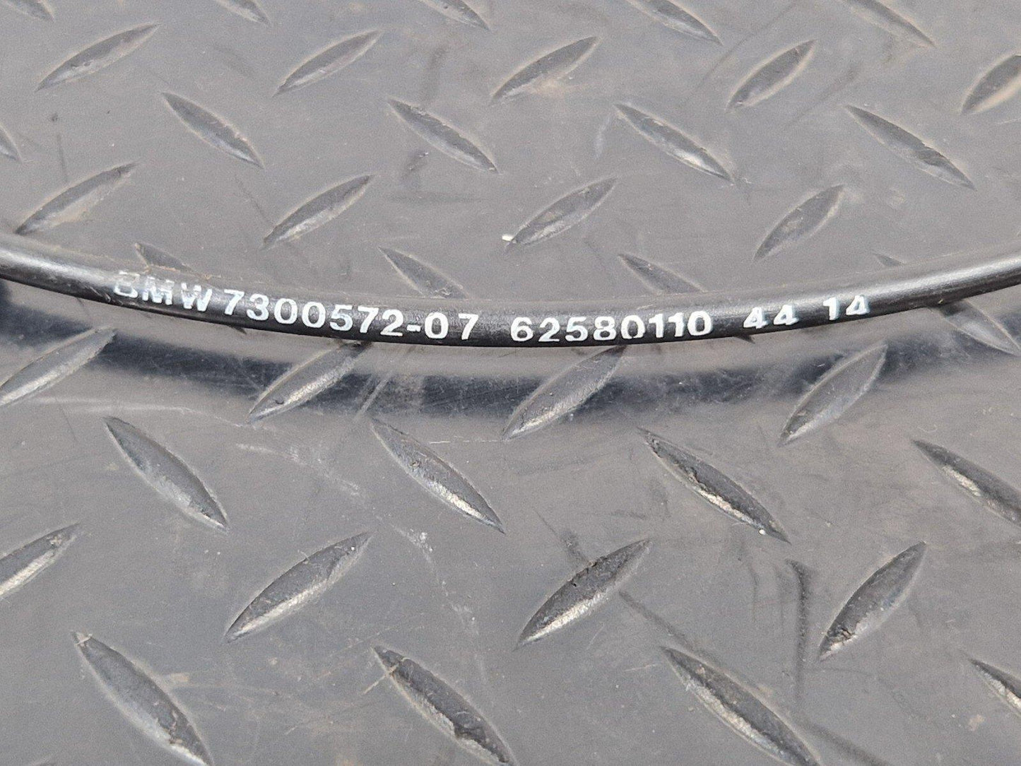 14-21 BMW 2 SERIES X1 F46 F45 F46 GENUINE BONNET RELEASE WIRE 7300572