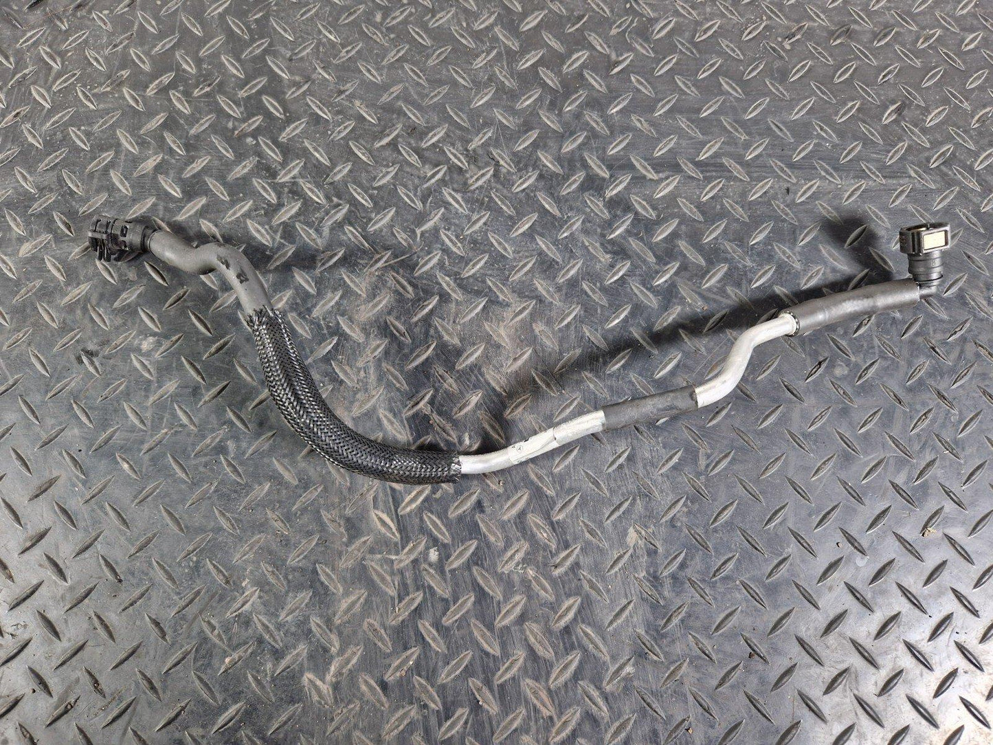 19-ON MERCEDES BENZ B CLASS W247 LINE HOSE BRAKE BOOSTER SERVO A1774300500