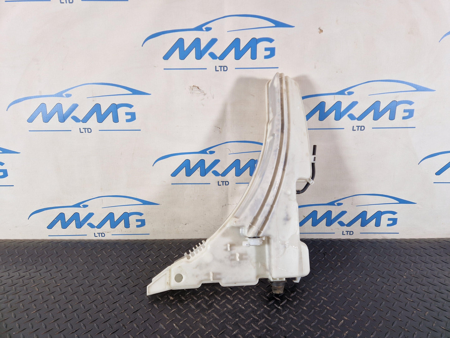 Range Rover Evoque L551 Genuine Windscreen Washer Bottle Tank K8D2-17B613-AC