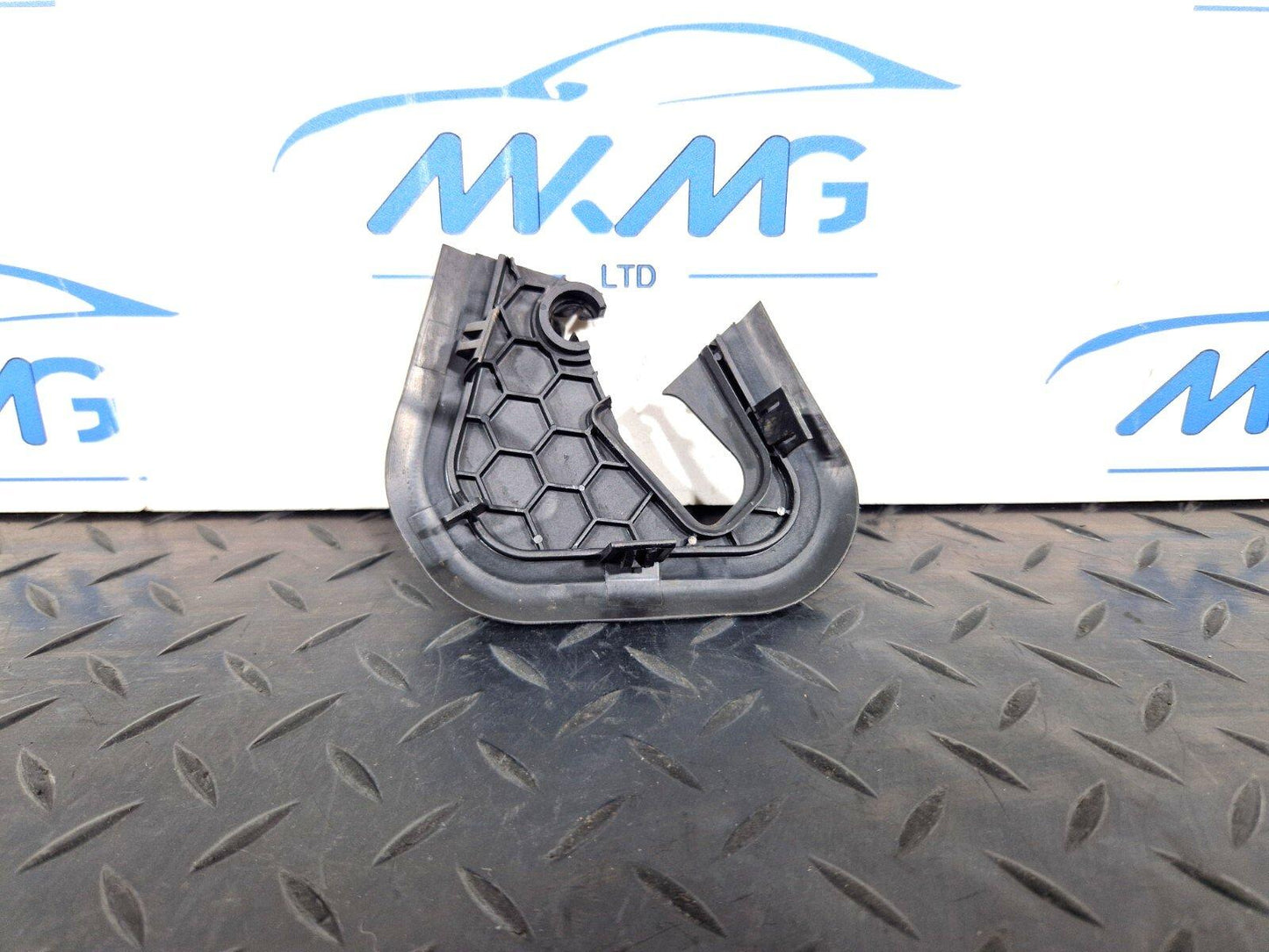 14-21 MERCEDES BENZ C200 W205 SEAL LONGITUDINAL MEMBER (FILLER NECK) A2058690198
