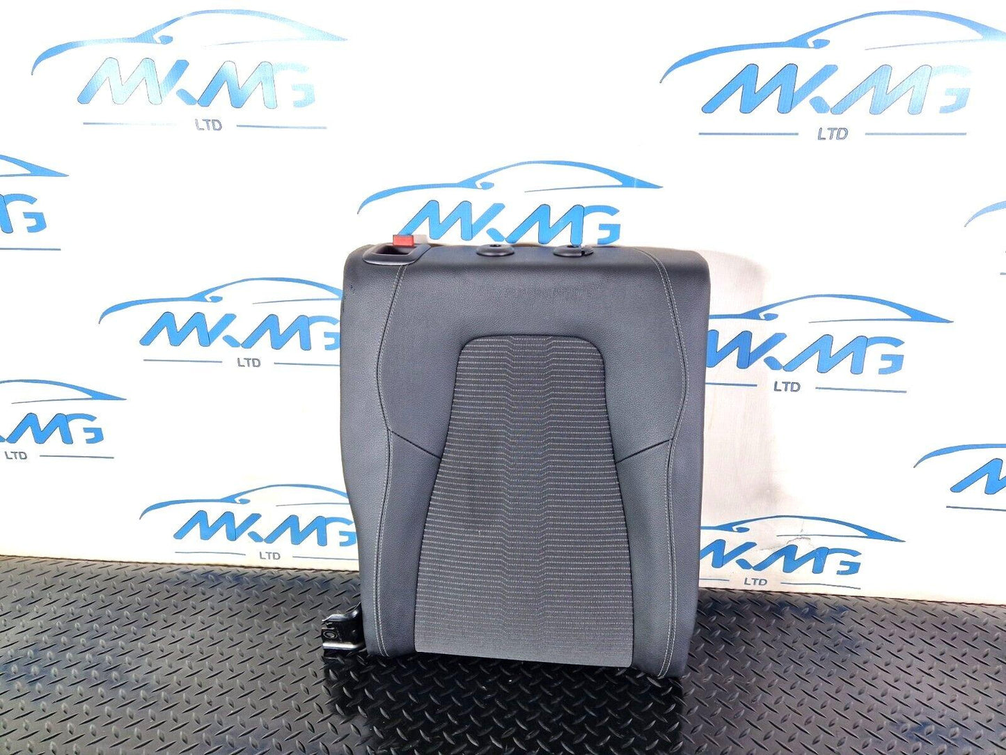 18-ON MERCEDES A CLASS W177 REAR RIGHT DRIVER SIDE SEAT HALF LEATHER A1779200600