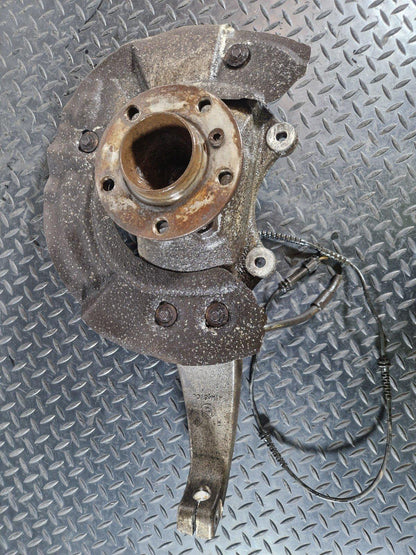 11-18 BMW 6 SERIES F13 FRONT RIGHT O/S WHEEL CARRIER HUB 6775770