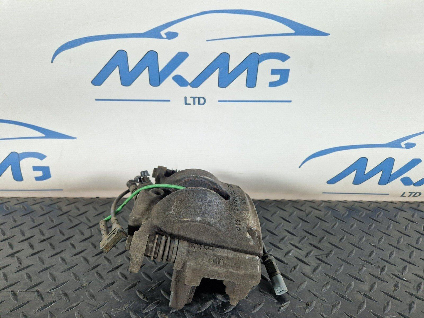20-24 BMW 1 SERIES F40 OEM FRONT LEFT BRAKE CALIPER