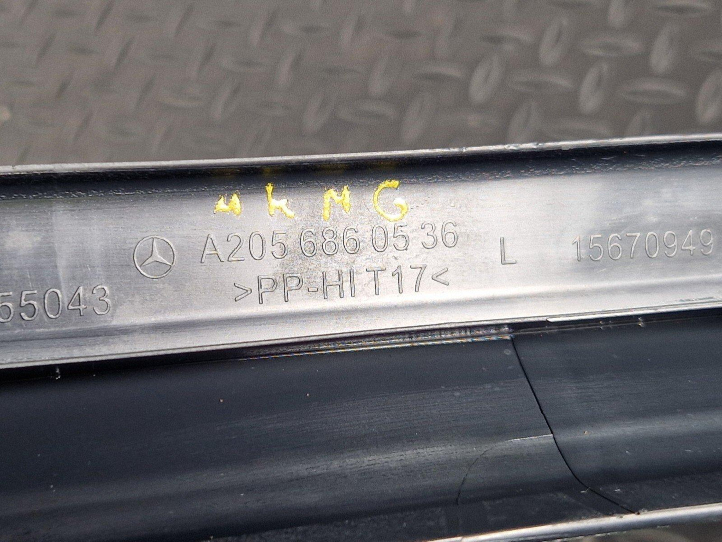14-21 MERCEDES-BENZ C250D W205 LEFT SIDE INNER SILL TRIM COVER A2056860536