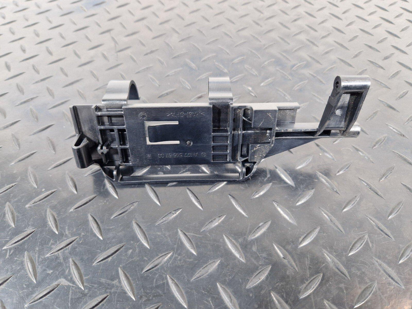 19-ON MERCEDES BENZ B CLASS W247 CONTROL UNIT HOLDER BRACKET A1775455700