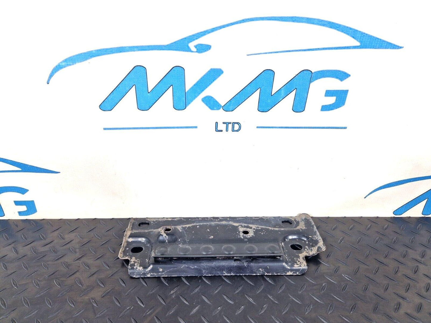 16-19 AUDI A4 B9 OEM MUFFLER MOUNT BRACKET PLATE 8W0803183A