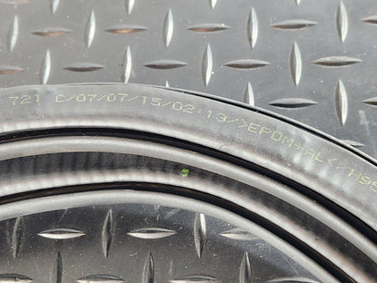 16-20 AUDI Q7 4M GENUINE REAR LEFT & RIGHT DOOR SEAL RUBBER STRIP 4M0833721C