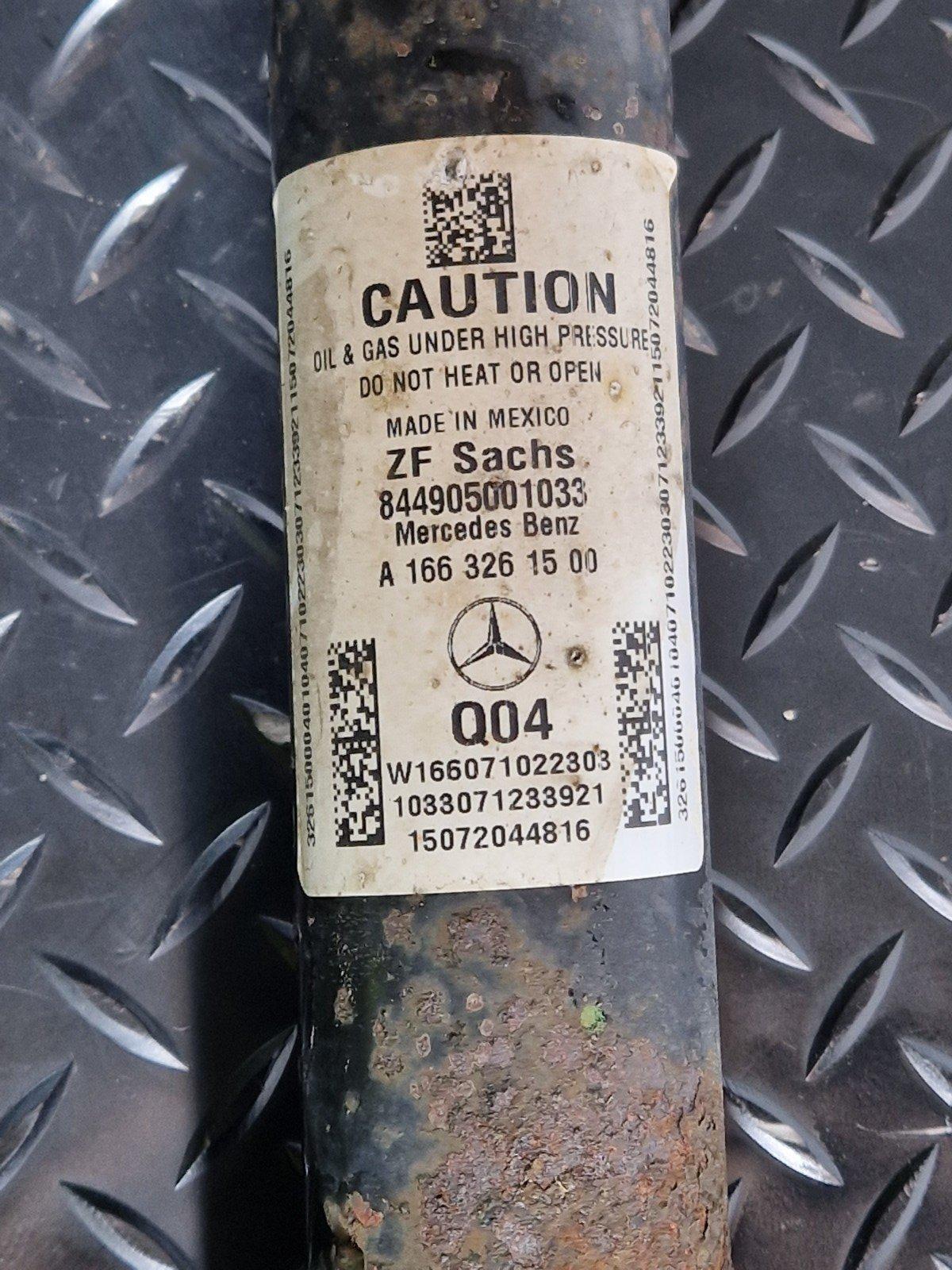 11-19 MERCEDES BENZ ML W166 REAR LEFT & RIGHT SHOCK ABSORBER A1663261500