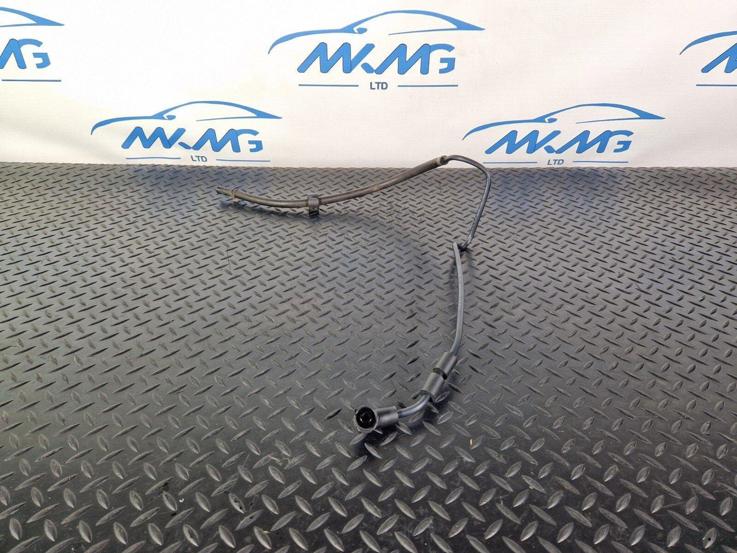 14-21 MERCEDES BENZ W205 GENUINE OEM WINDSHIELD WASHER HOSE PIPE A2058308004