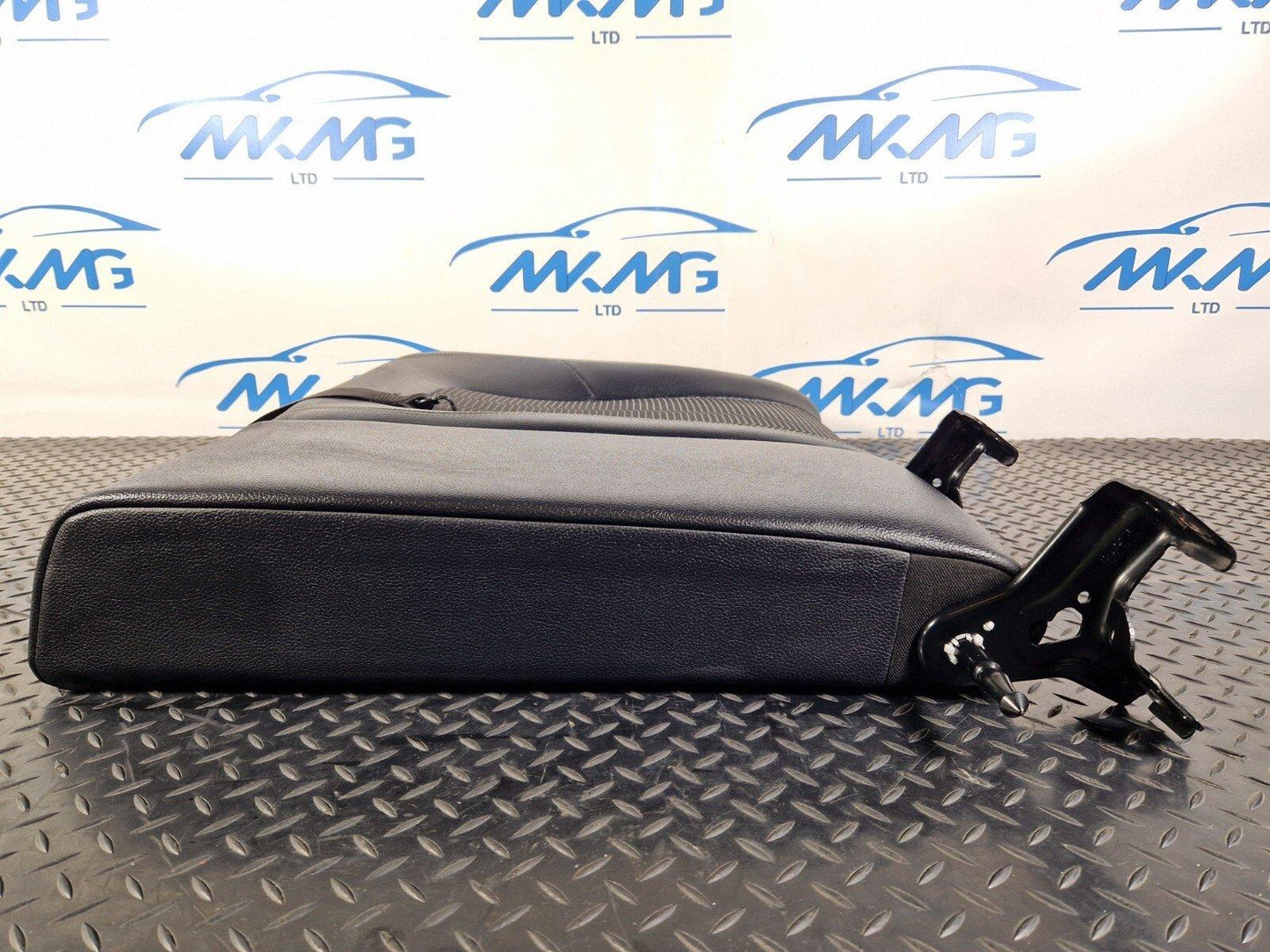 18-ON MERCEDES BENZ A CLASS W177 REAR LEFT LEATHER SEAT BACKREST A1779200102