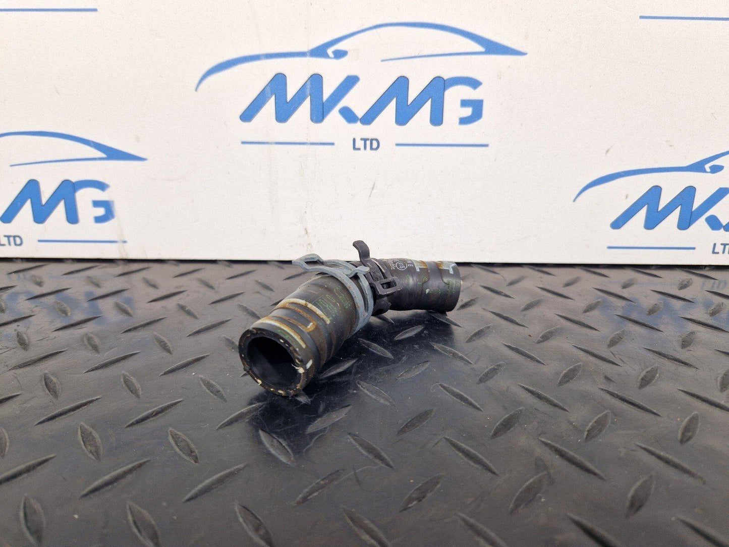 16-19 AUDI A4 AVANT B9 S-LINE OEM WATER COOLANT PIPE 8W0819376E