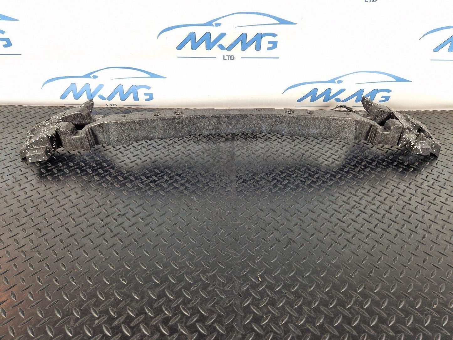 12-18 AUDI A6 C7 GENUINE FRONT BUMPER REINFORCEMENT ABSORBER FOAM 4G0807550Q