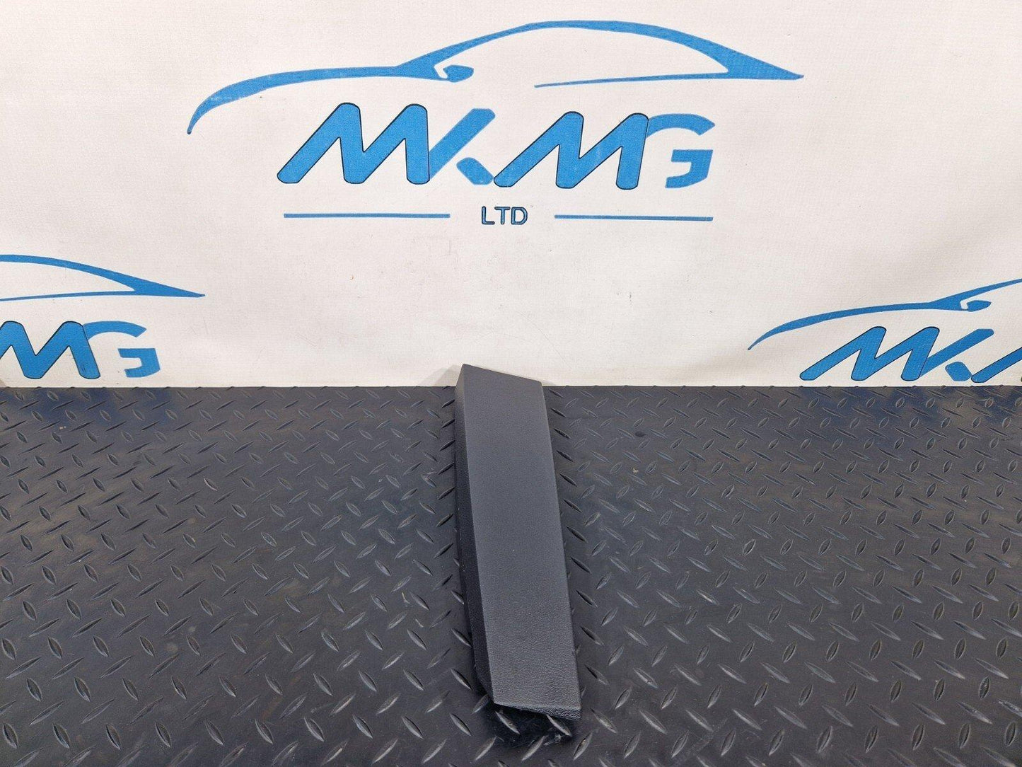 BMW 1 2 SERIES F40 F44 GLOVE BOX LOWER TRIM COVER 6994859