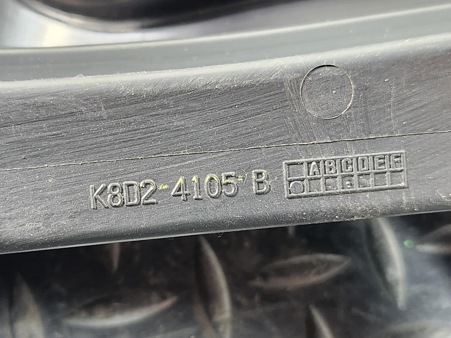 Land Rover Range Rover Evoque L551 SUV Windscreen Scuttle Panel Trim K8D24105B
