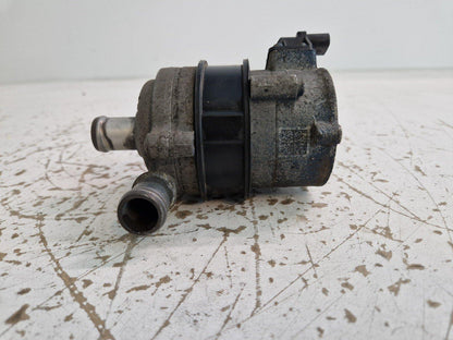 16-19 AUDI A4 B9 GENUINE COOLANT PUMP & BRACKET 8W0145879B 4H0965569A