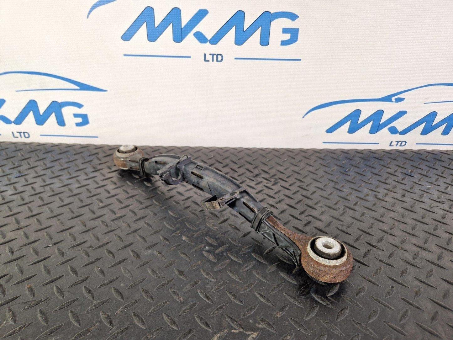 11-19 MERCEDES BENZ ML W166 GENUINE REAR RIGHT CONTROL ARM A1664230823