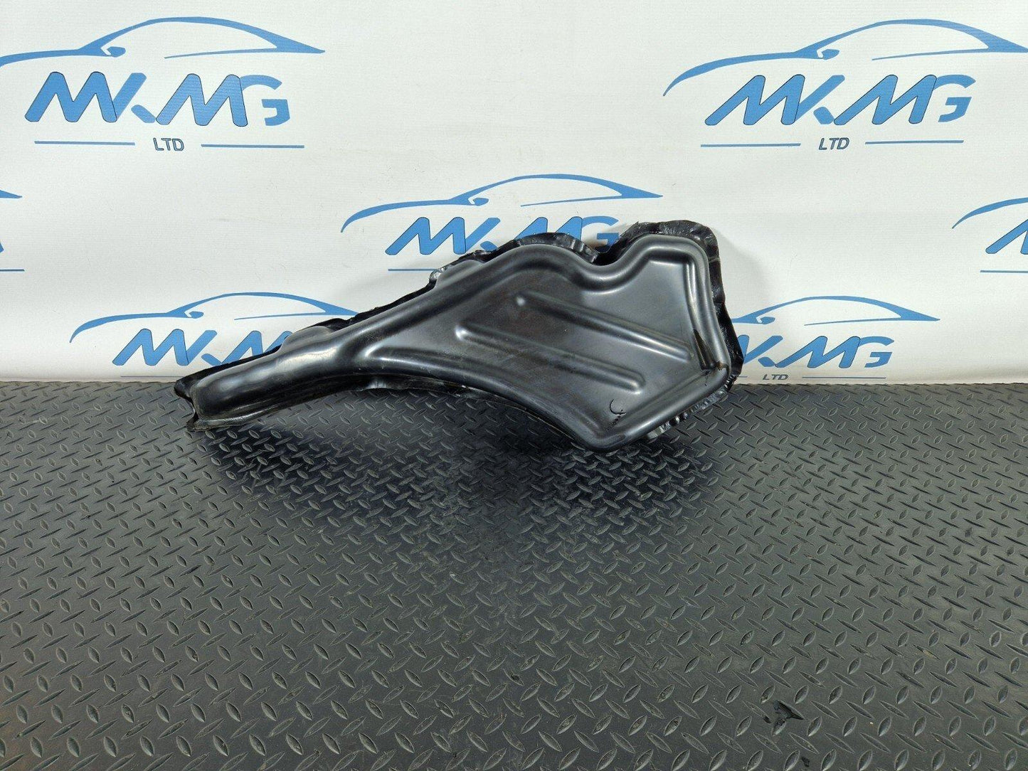16-22 BMW X1 F48 GENUINE FRONT RIGHT O/S WING FENDER SOUND INSULATION 7398420