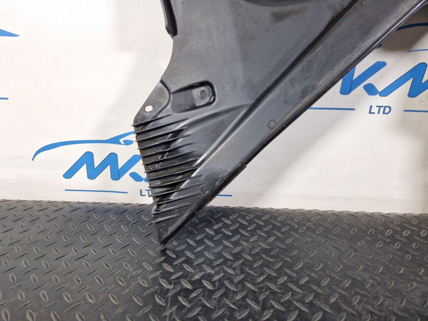 16-23 AUDI A5 F5 SPORTBACK S-LINE REAR RIGHT UNDER TRAY BODY COVER 8W8825216