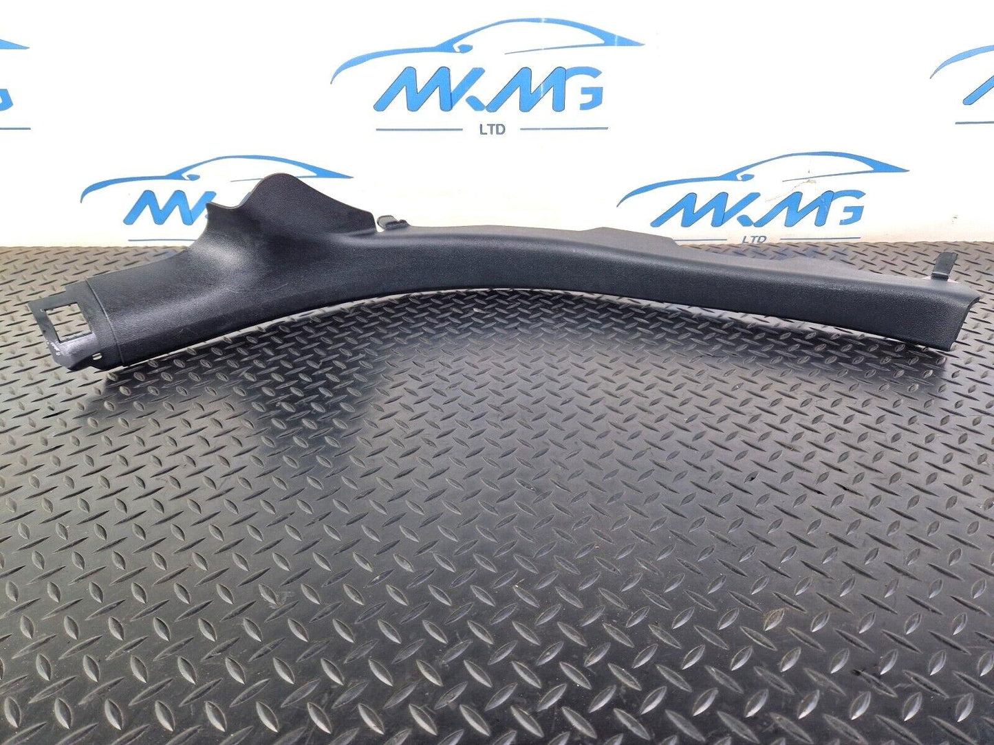 10-18 AUDI A7 4G S-LINE LEFT NSR C PILLAR LOWER SILL TRIM COVER 4G8867767A