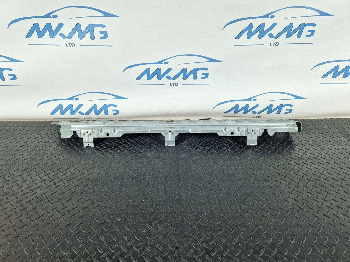 14-23 MERCEDES BENZ VITO W447 SLIDING DOOR STEP MOUNT RIGHT SIDE A4477303500