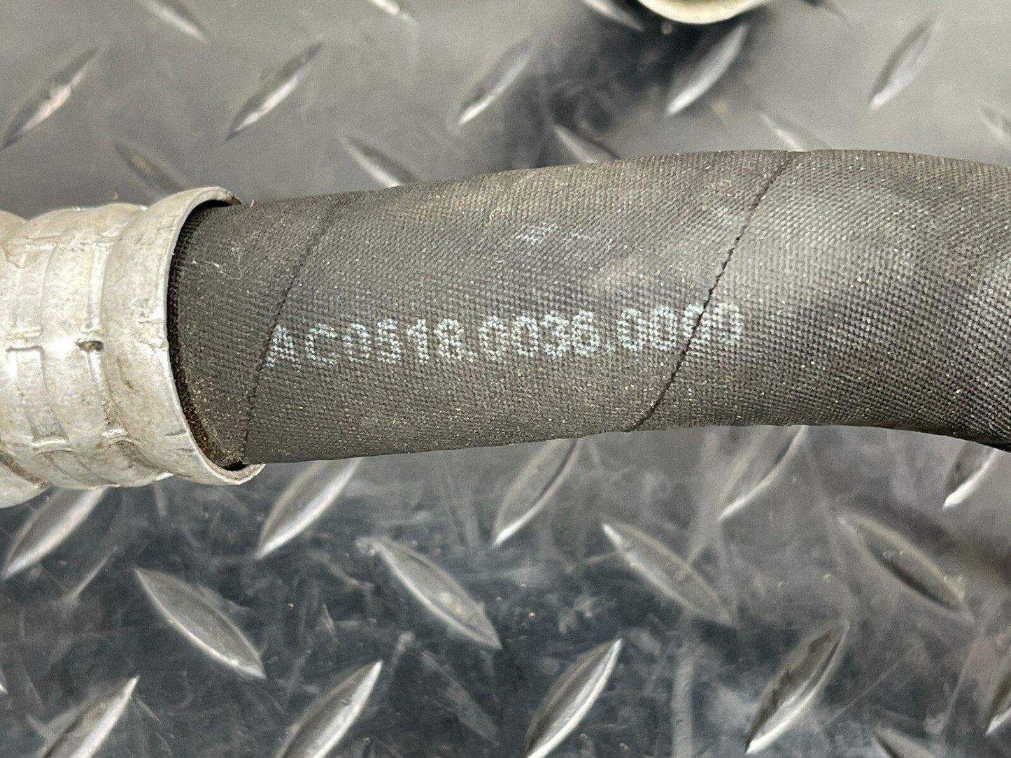 14-21 MERCEDES BENZ C300h W205 AIR CONDITION PIPE HOSE A2058306801