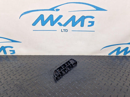 15-18 AUDI A7 4G OEM FRONT RIGHT SIDE SIDESKIRT HOLDER 4G8853922D