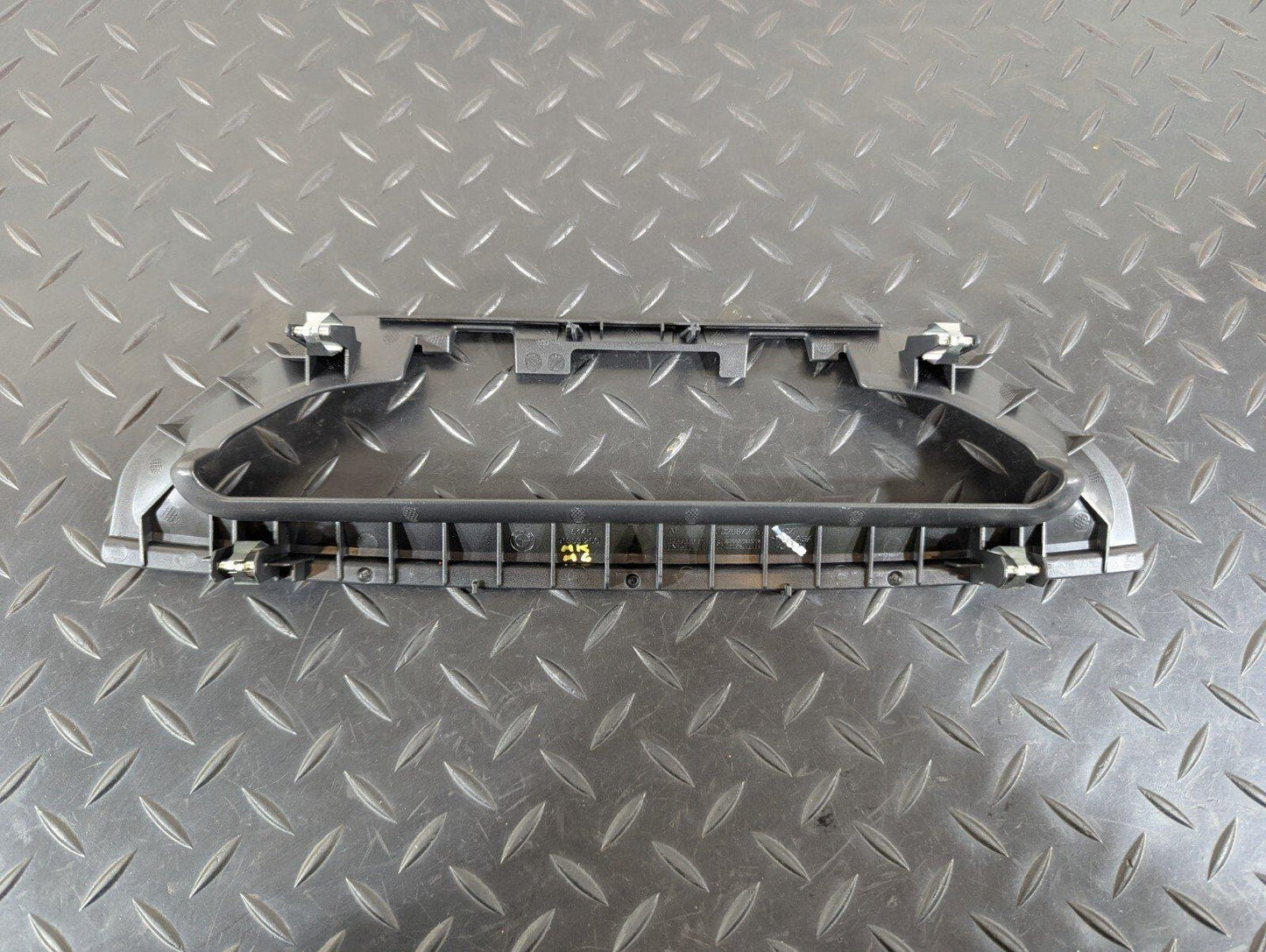 16-22 BMW X1 F48 GENUINE OEM DASHBOARD SCREEN SURROUND TRIM 9353266