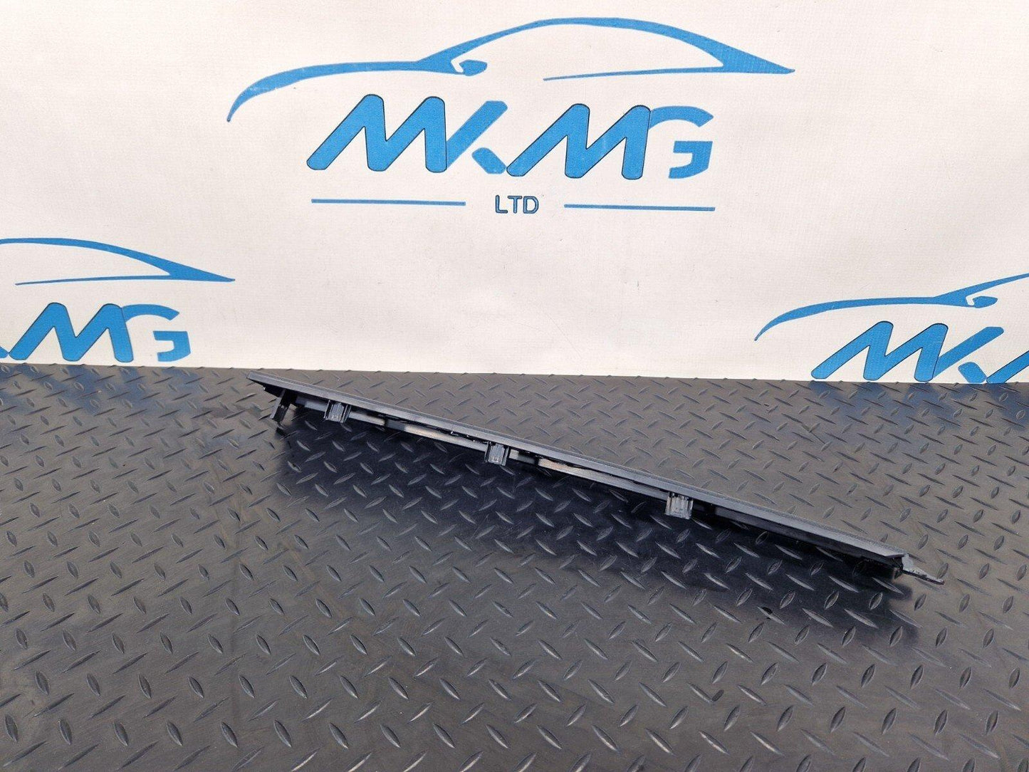 18-ON MERCEDES SPRINTER W907 W910 FRONT LEFT SIDE DASHBOARD TOP TRIM COVER