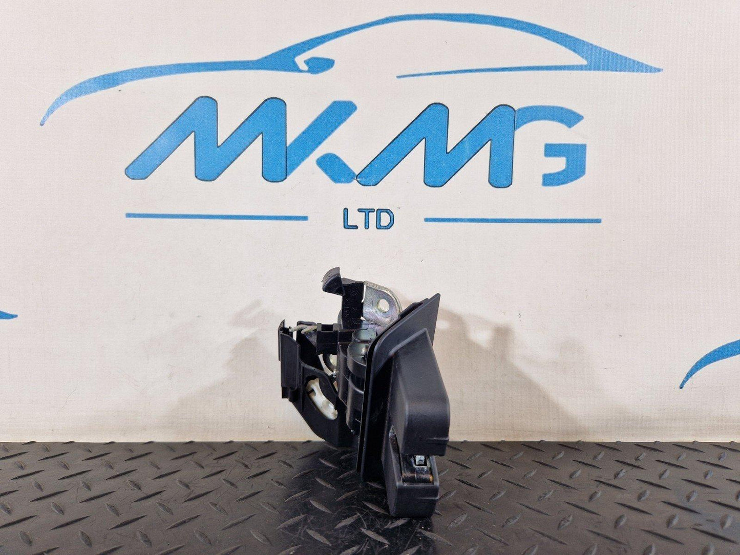 12-18 AUDI A6 C7 2.0 DIESEL CGL GENUINE TAILGATE BOOT LOCK CATCH LATCH 8R0827505