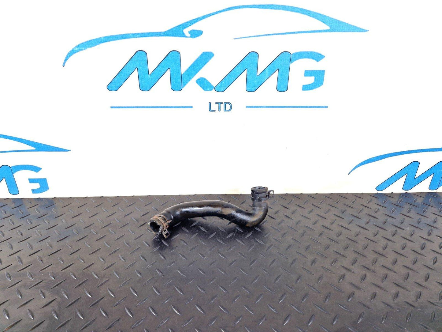13-19 MERCEDES BENZ CLA C117 AMG GENUINE COOLANT HOSE PIPE A2465010458