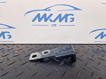 16-19 AUDI A4 B9 GENUINE FRONT LEFT PASSENGER SIDE WING BRACKET 8W0821433B