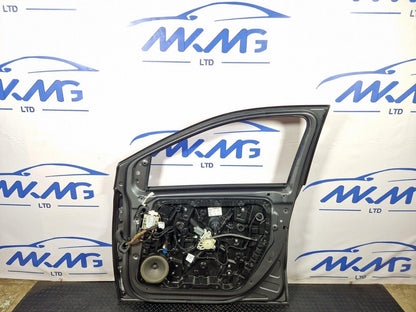 19-ON MERCEDES BENZ B CLASS W247 FRONT RIGHT O/S DRIVER COMPLETE DOOR IN GREY