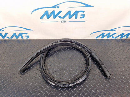 12-17 AUDI S5 CONVERTIBLE FRONT LOWER DOOR RUBBER SEAL 8F0831707