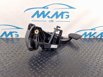 18-ON MERCEDES BENZ A CLASS W177 GENUINE AUTO GENUINE BRAKE PEDAL A2472900100