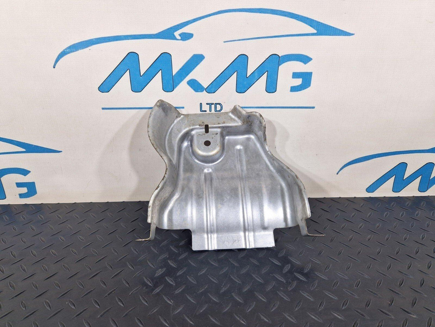 14-21 MERCEDES BENZ C200d W205 OEM RIGHT ENGINE PROTECTION SHIELD A2052410734