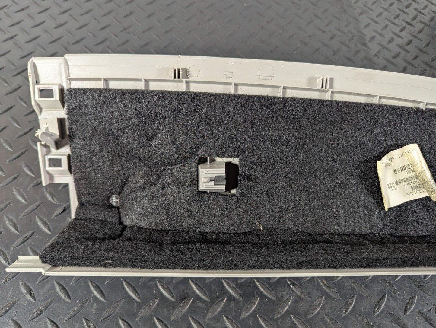 11-19 MERCEDES BENZ ML W166 GENUINE RHD BOOT LINER A1667400171