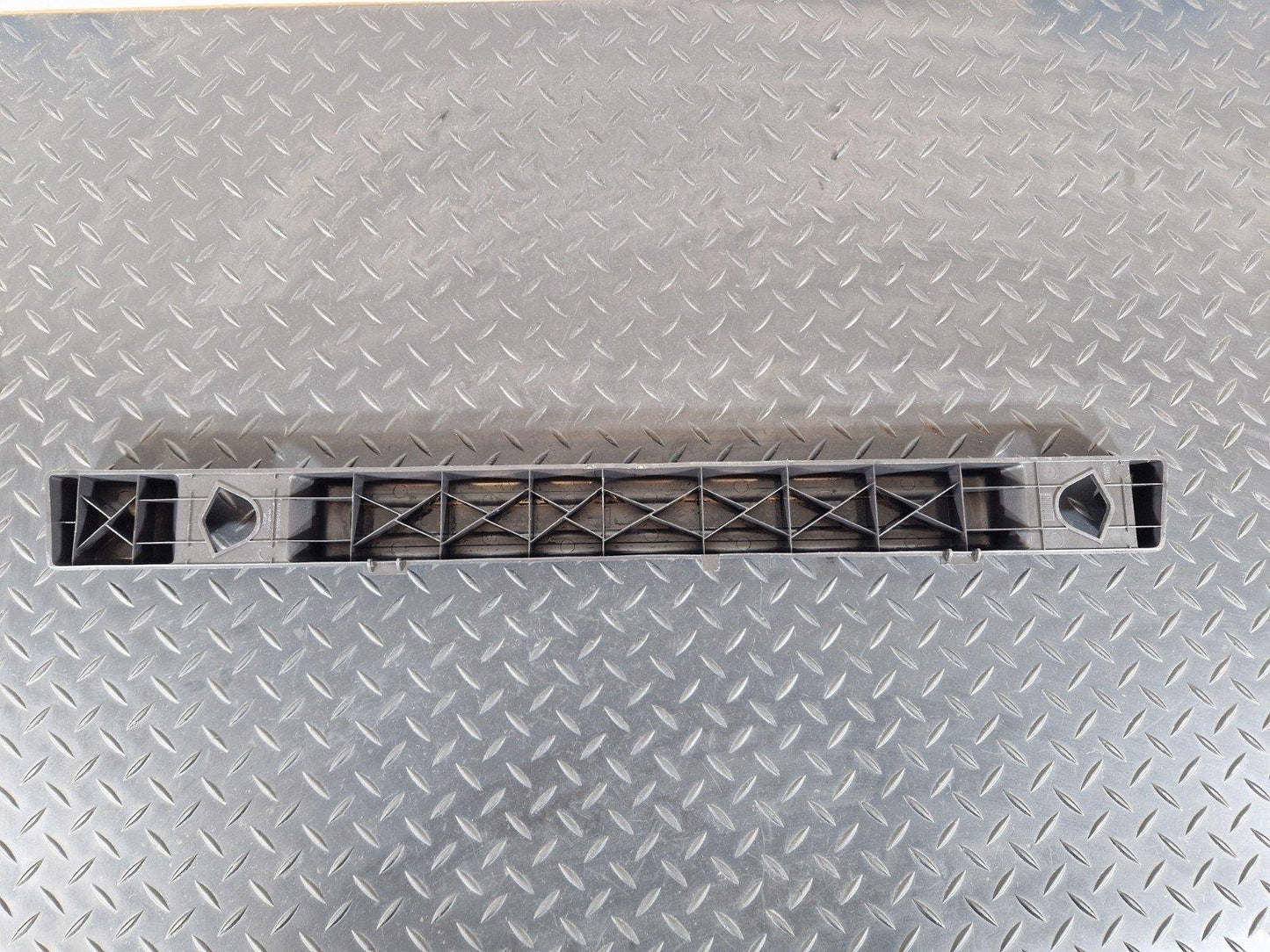 14-19 LAND ROVER L550 DISCOVERY SPORT O/S RIGHT SIDE BOOT TRIM FK72-46066-B
