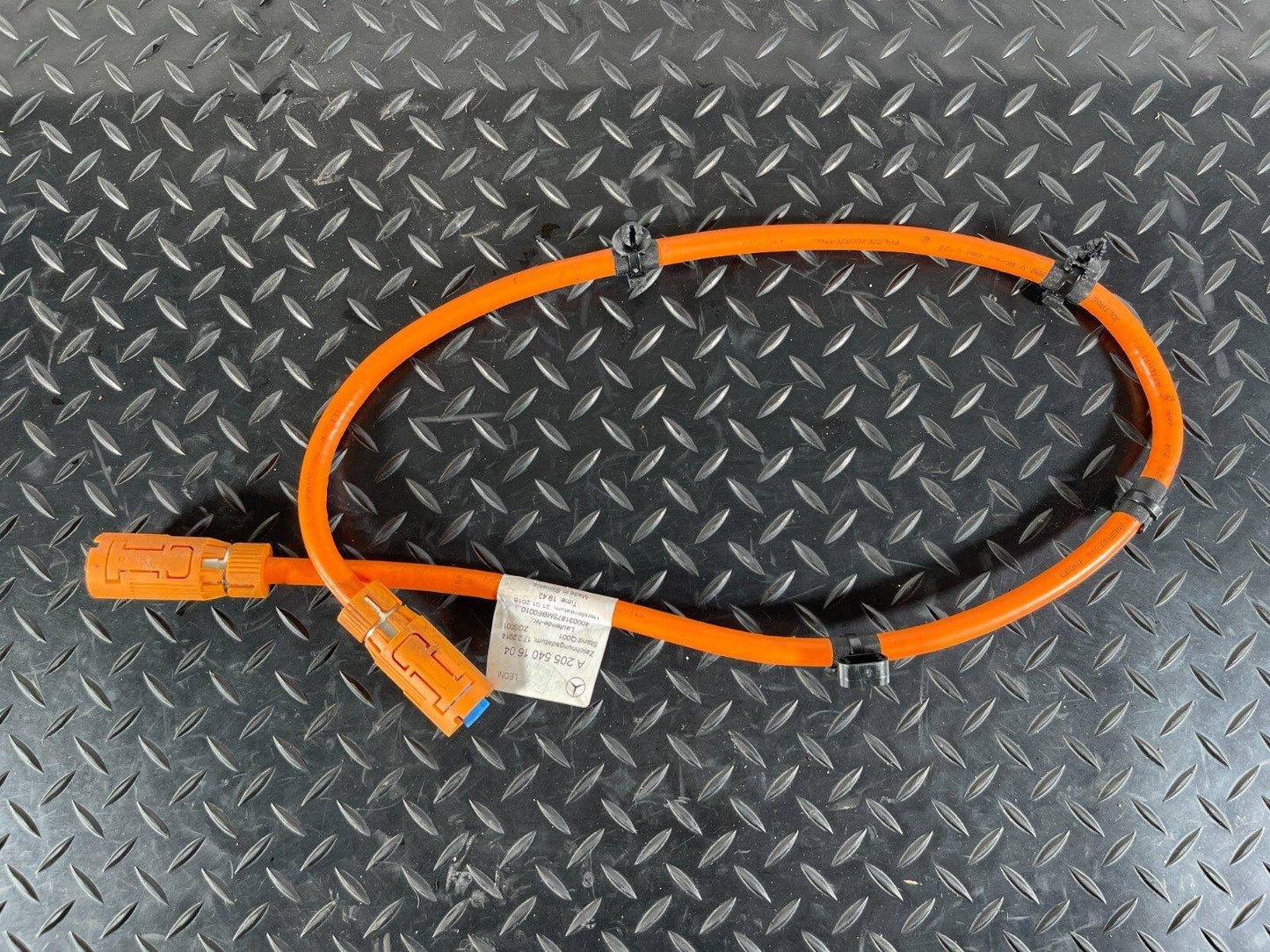 14-21 MERCEDES BENZ C350e W205 HYBRID BATTERY CABLE A2055401604