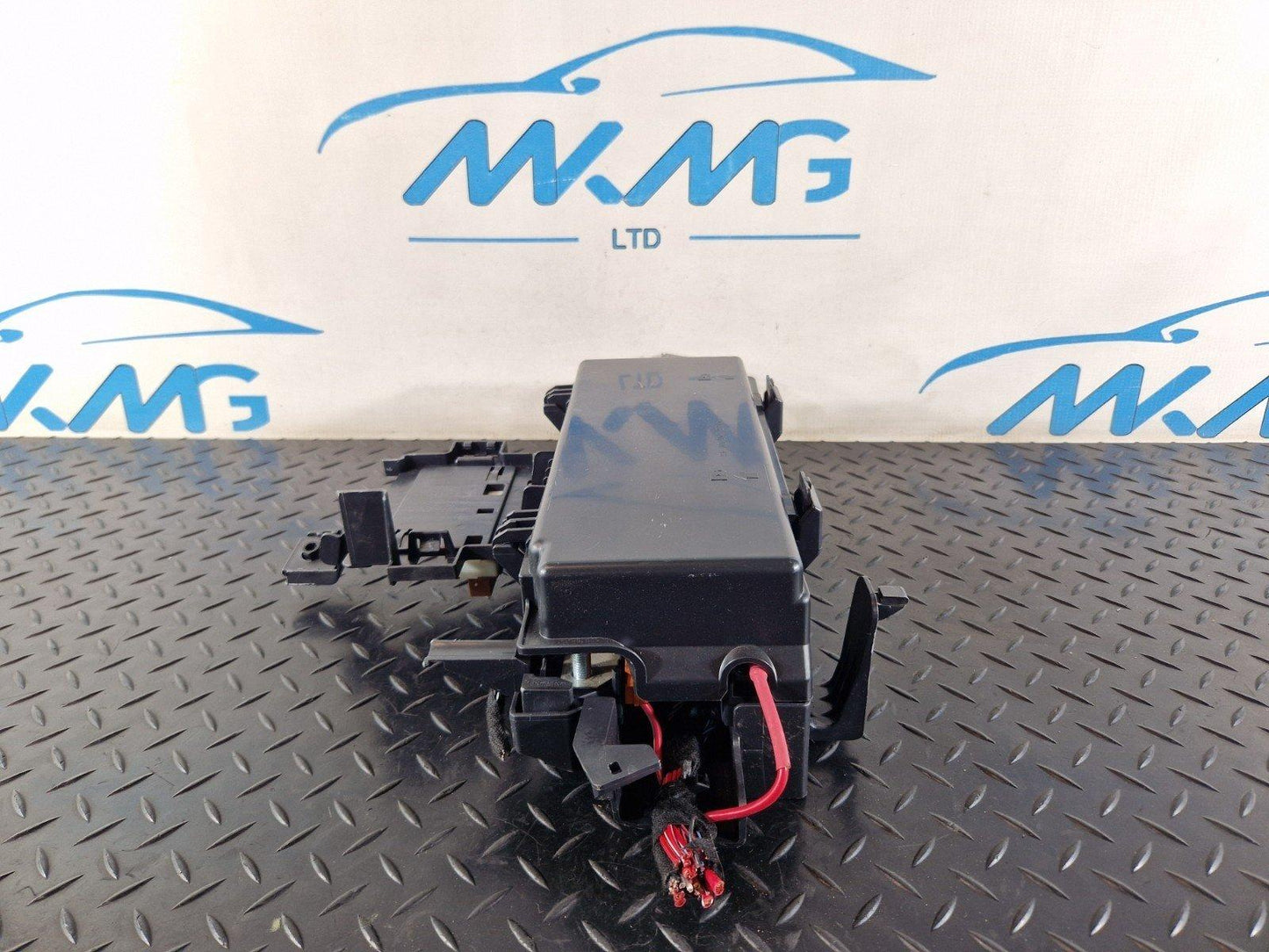 11-19 MERCEDES BENZ ML W166 FUSE BOX DISTRIBUTION CONTROL MODULE A1665460143