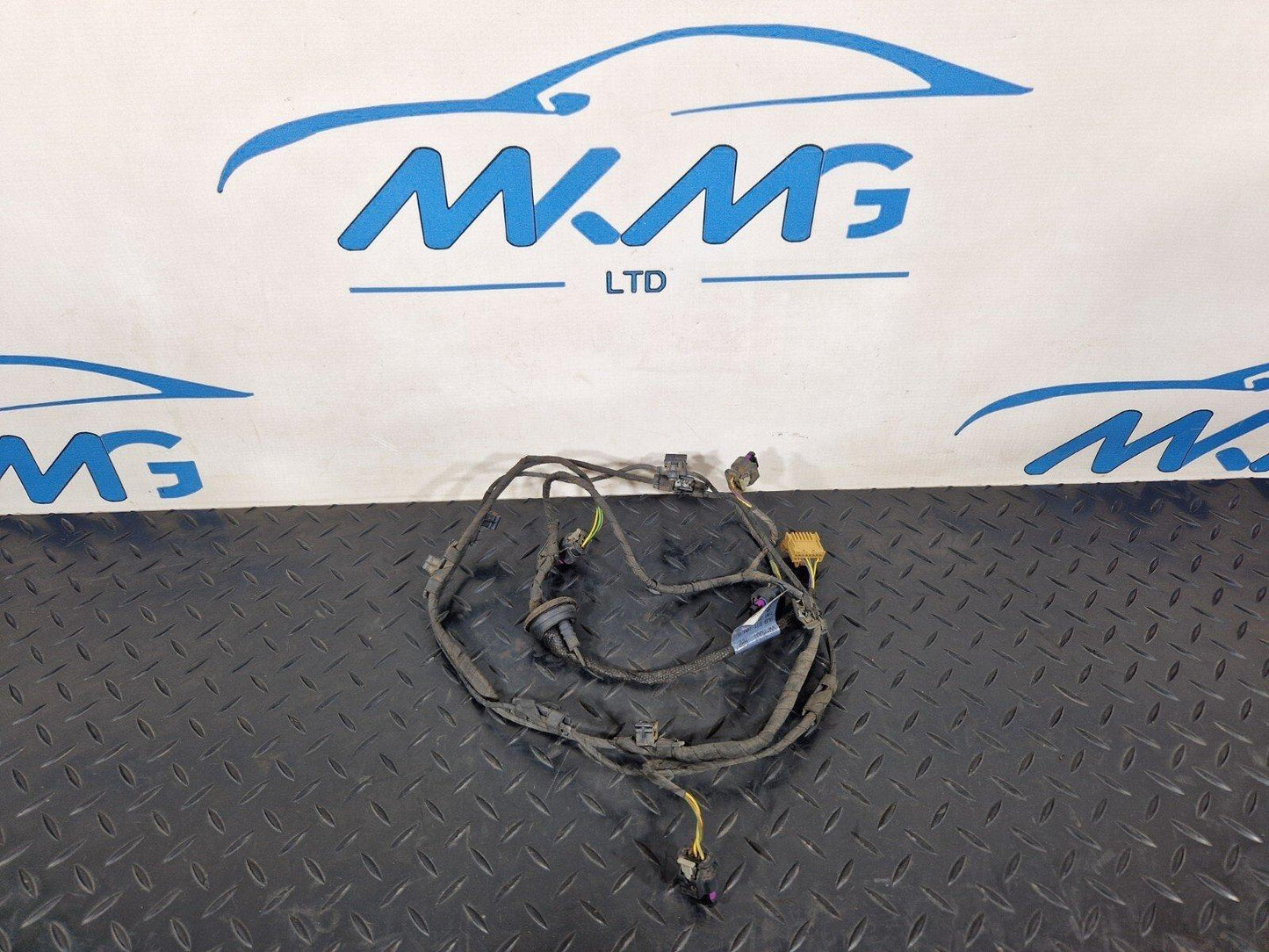 16-19 AUDI A4 B9 REAR PDC PARKING SENSOR WIRING LOOM 8W9971104A