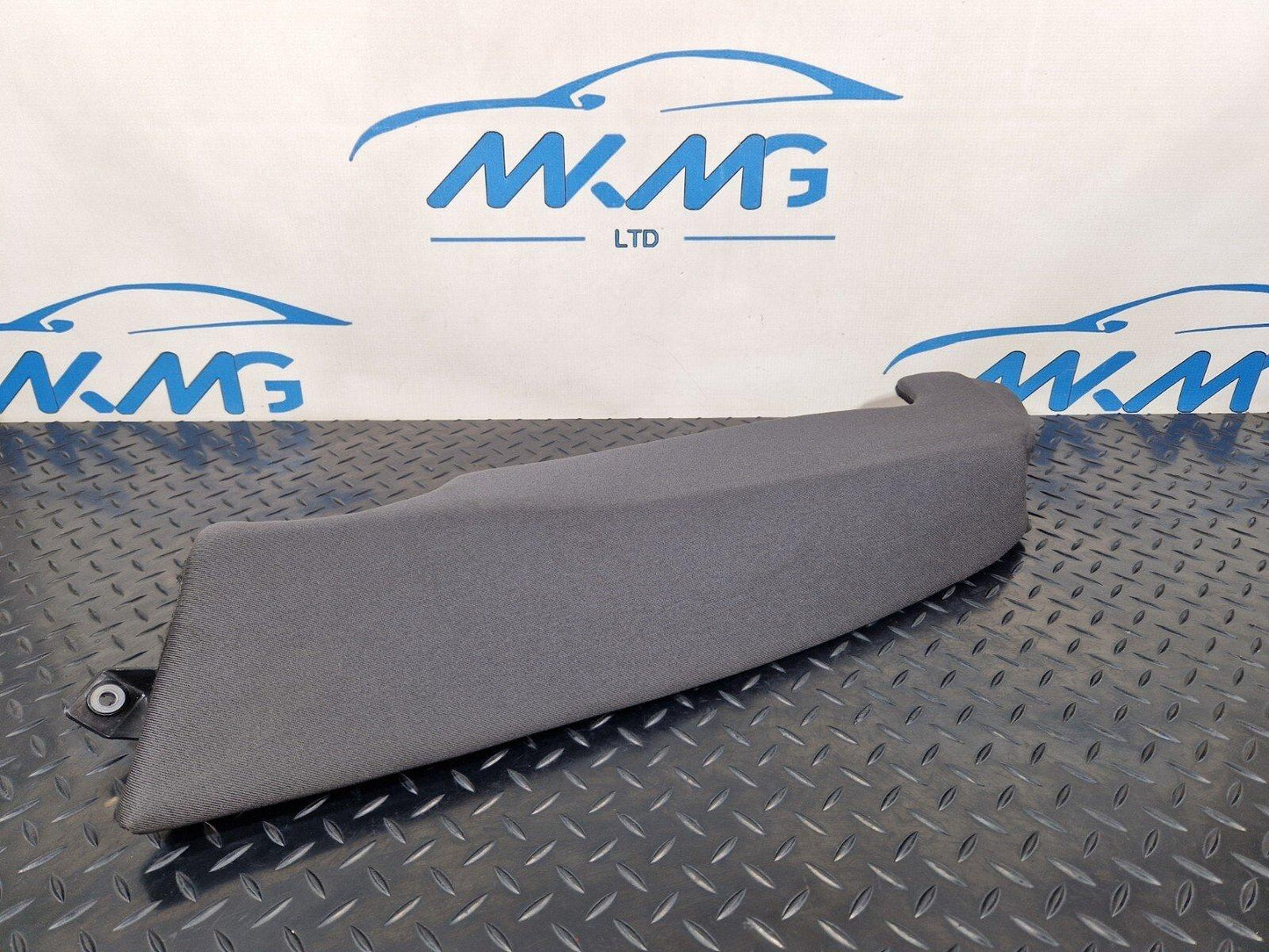 16-19 AUDI A4 B9 SALOON GENUINE REAR LEFT PASSENGER SIDE CLOTH BOLSTER 8W0885703