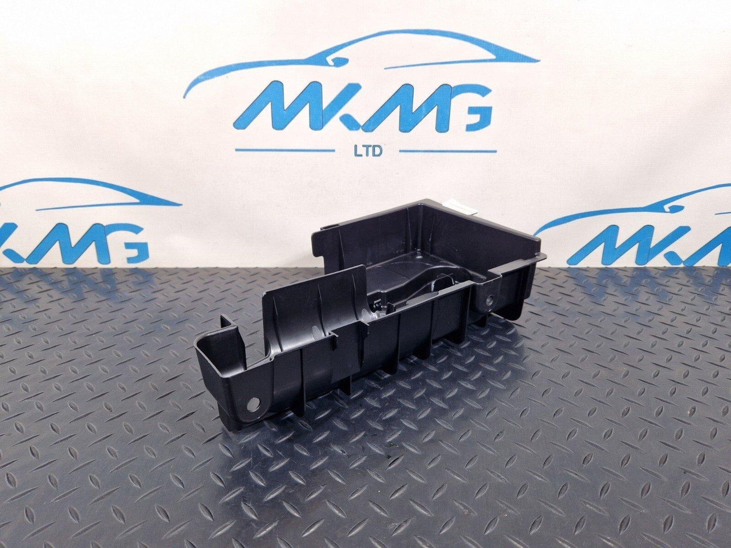 14-21 MERCEDES BENZ C200d W205 GENUINE TRUNK BOOT TOOL STORAGE TRAY A2058990014